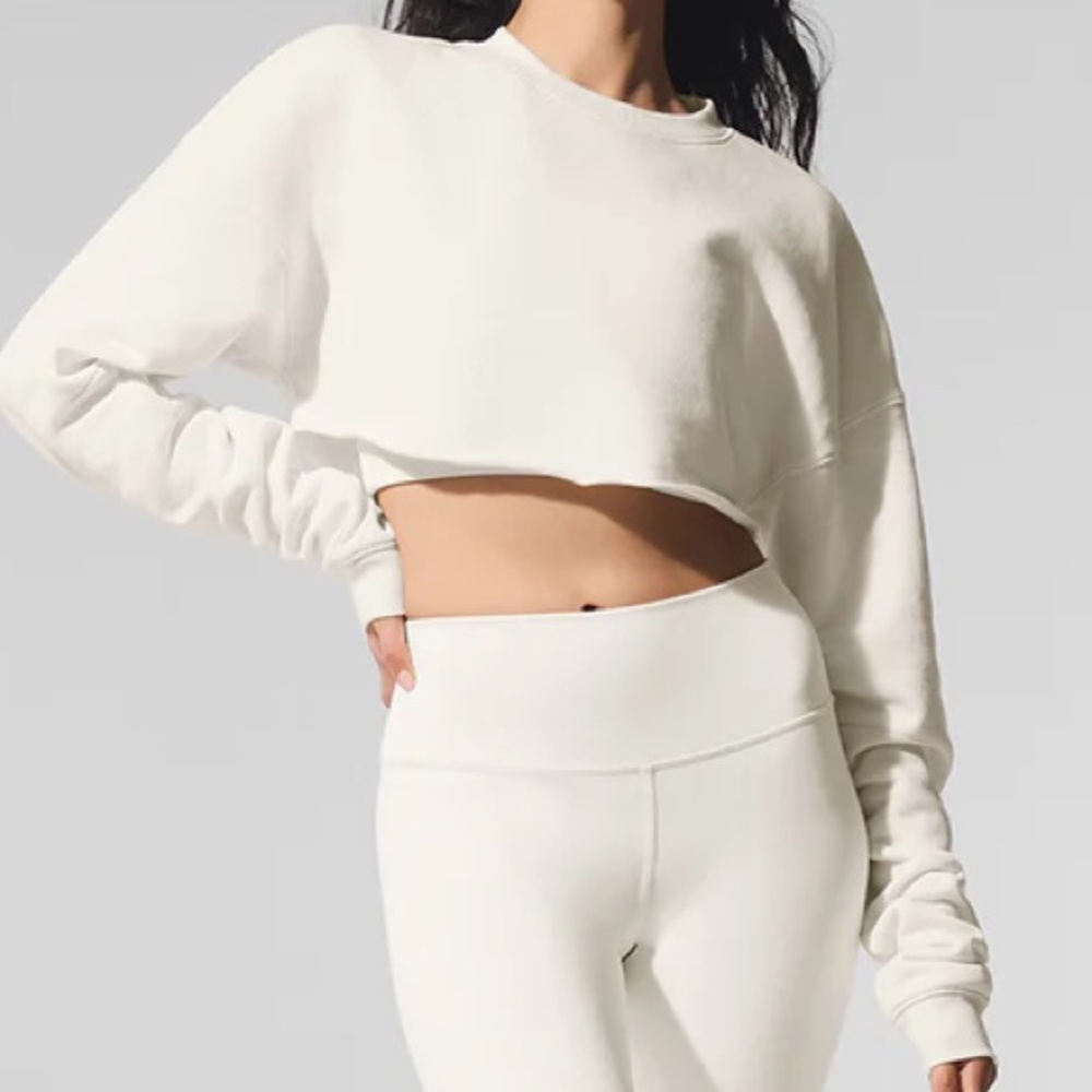 Ivory Alo Yoga Extreme Cropped Pullover
